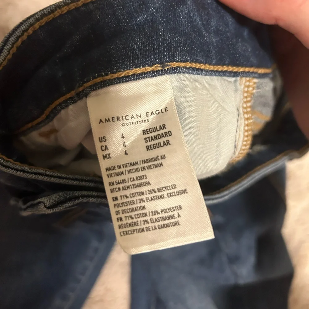 American Eagle Hi-Rise jeggings - Picture 2 of 3